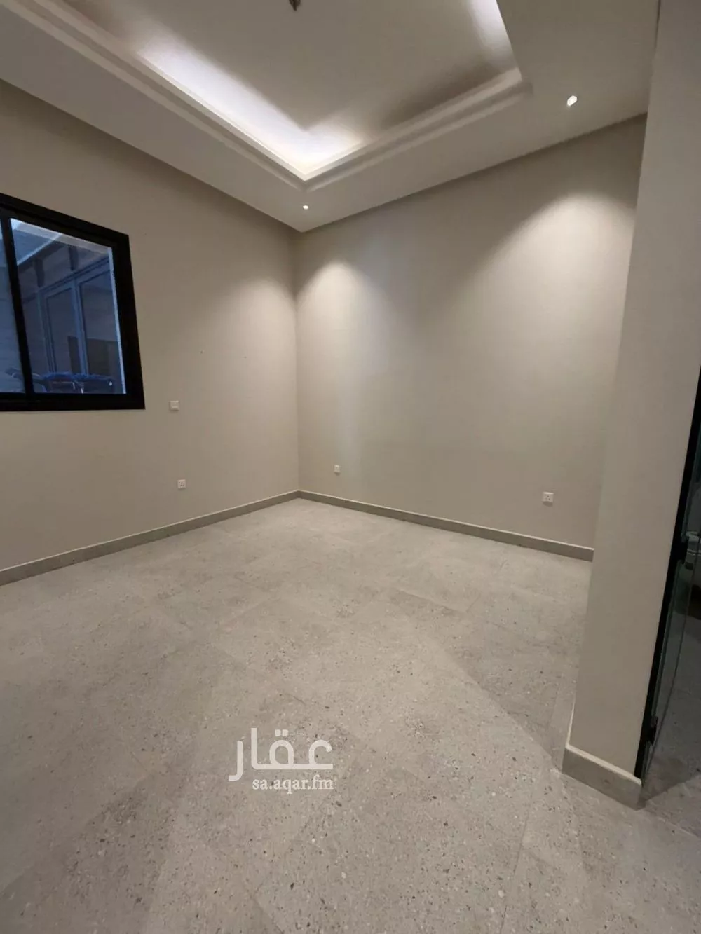 شقة 4 غرف في العارض 11