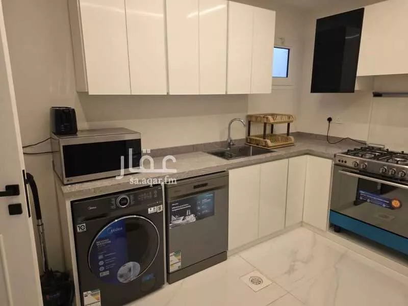 4 bedroom apartment in Al Wurud, Riyadh 9