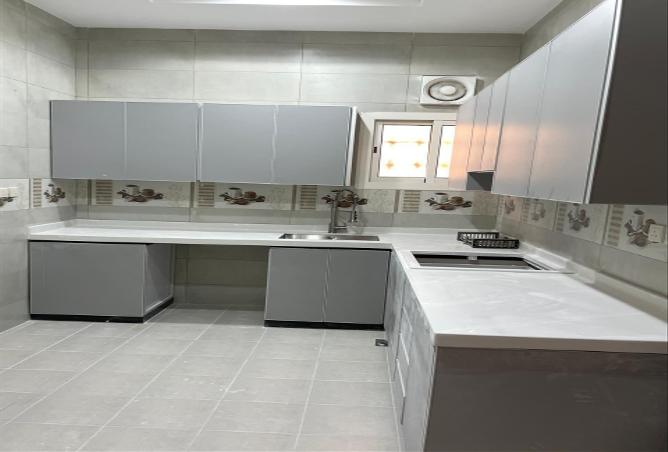 3 bedroom apartment in Abhur Ash Shamaliyah 3
