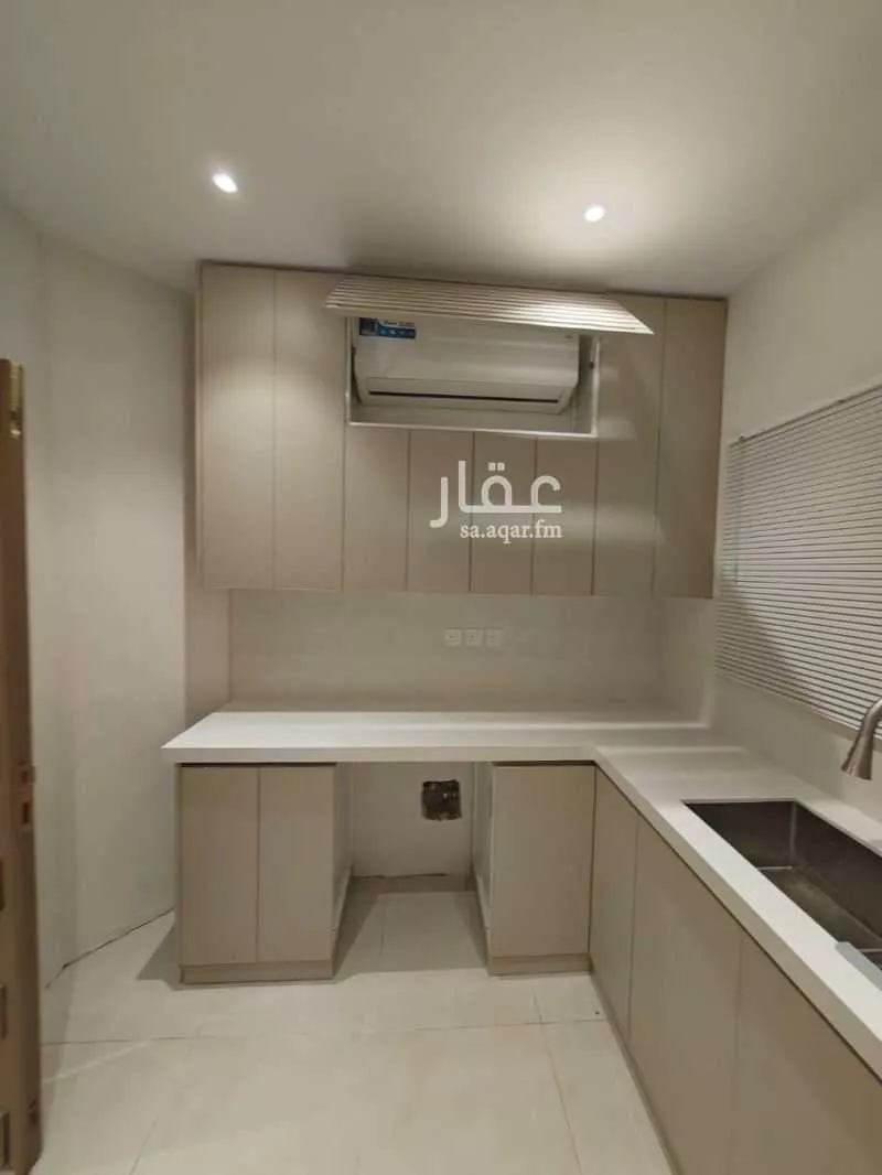 شقة 4 غرف في النخيل 4