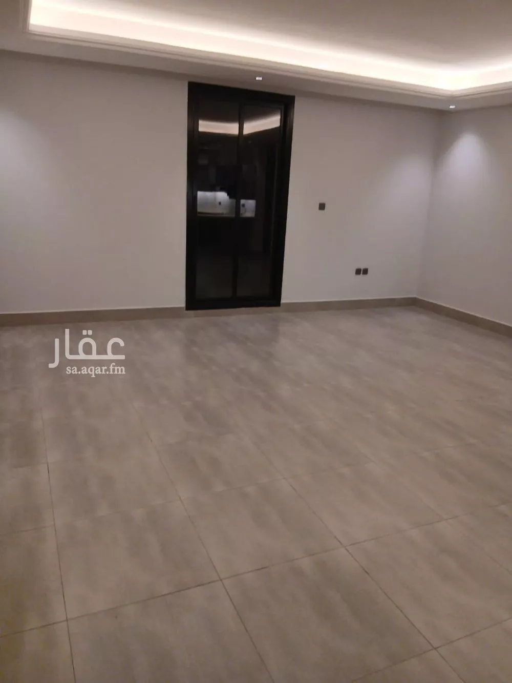 شقة 3 غرف في الملقا 2