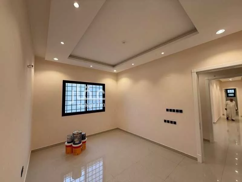 5 bedroom apartment in Dhahrat Laban 11