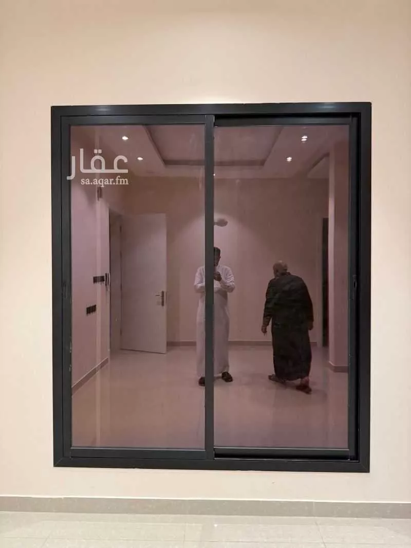 5 bedroom apartment in Dhahrat Laban 7