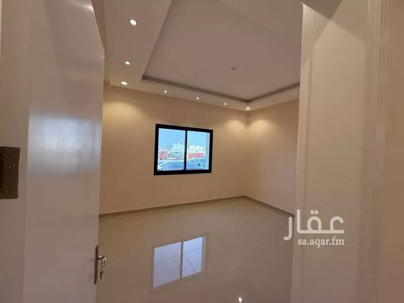 5 bedroom apartment in Dhahrat Laban 8