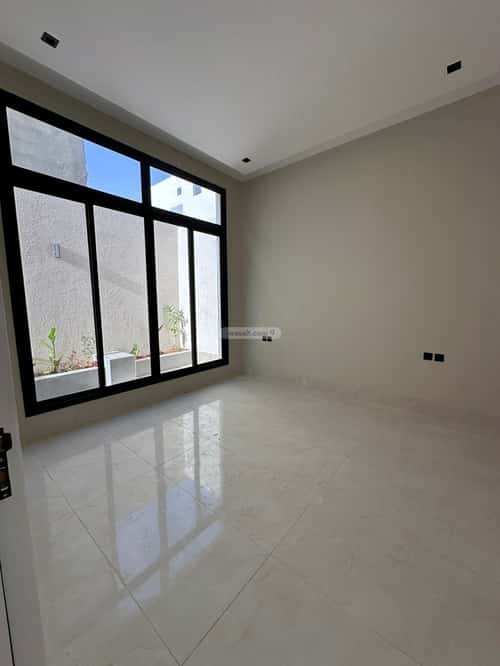 3 bedroom floor in Al Janadriyah 9