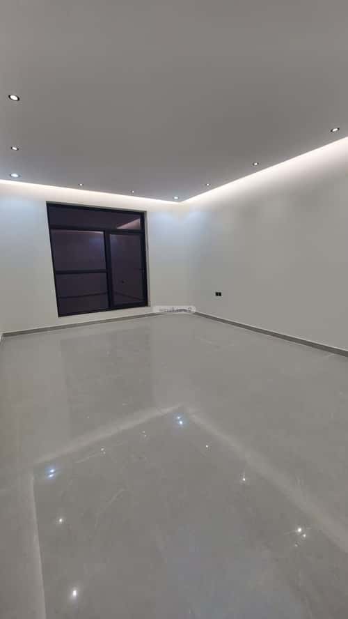 5 bedroom floor in Al Janadriyah 4