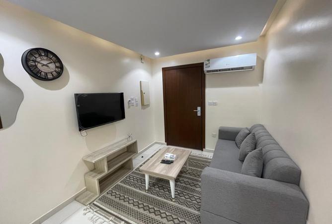 7 bedroom apartment in Al Rawdah 3