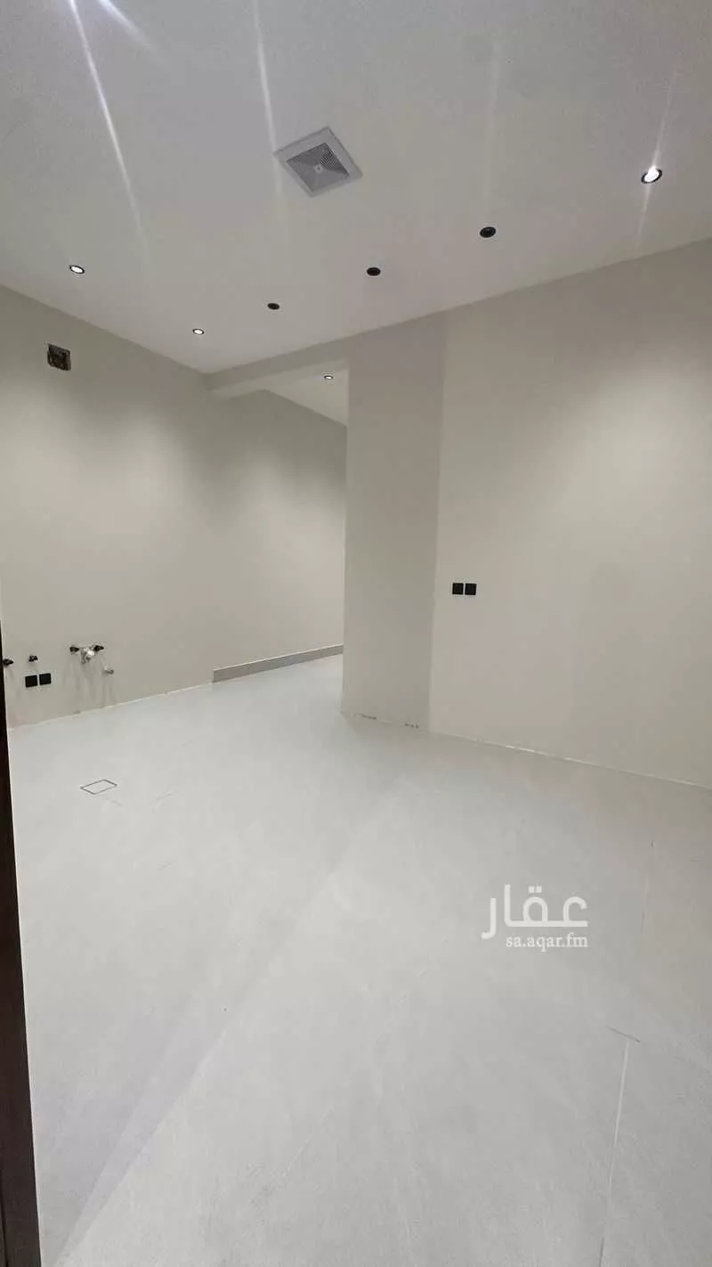 7 bedroom floor in Al Janadriyah 6