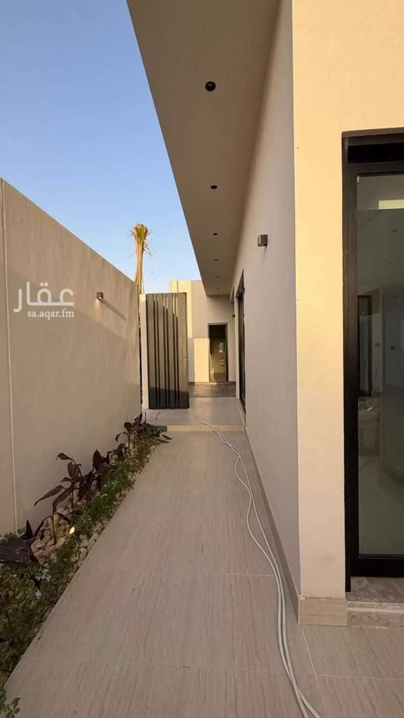 3 bedroom floor in Al Rabwa 5