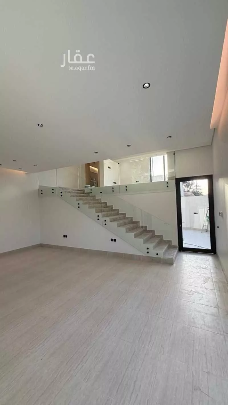 3 bedroom floor in Al Rabwa 7