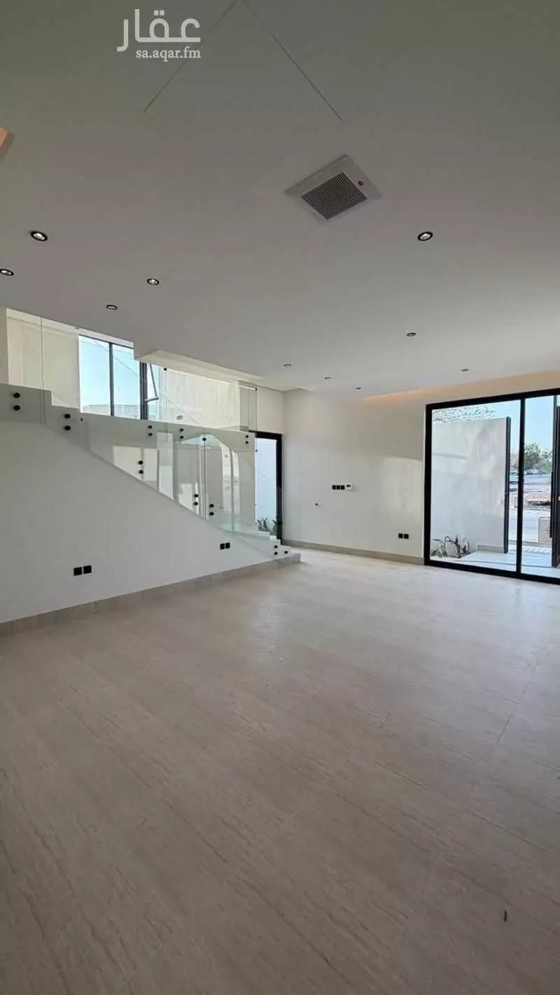 3 bedroom floor in Al Rabwa 9