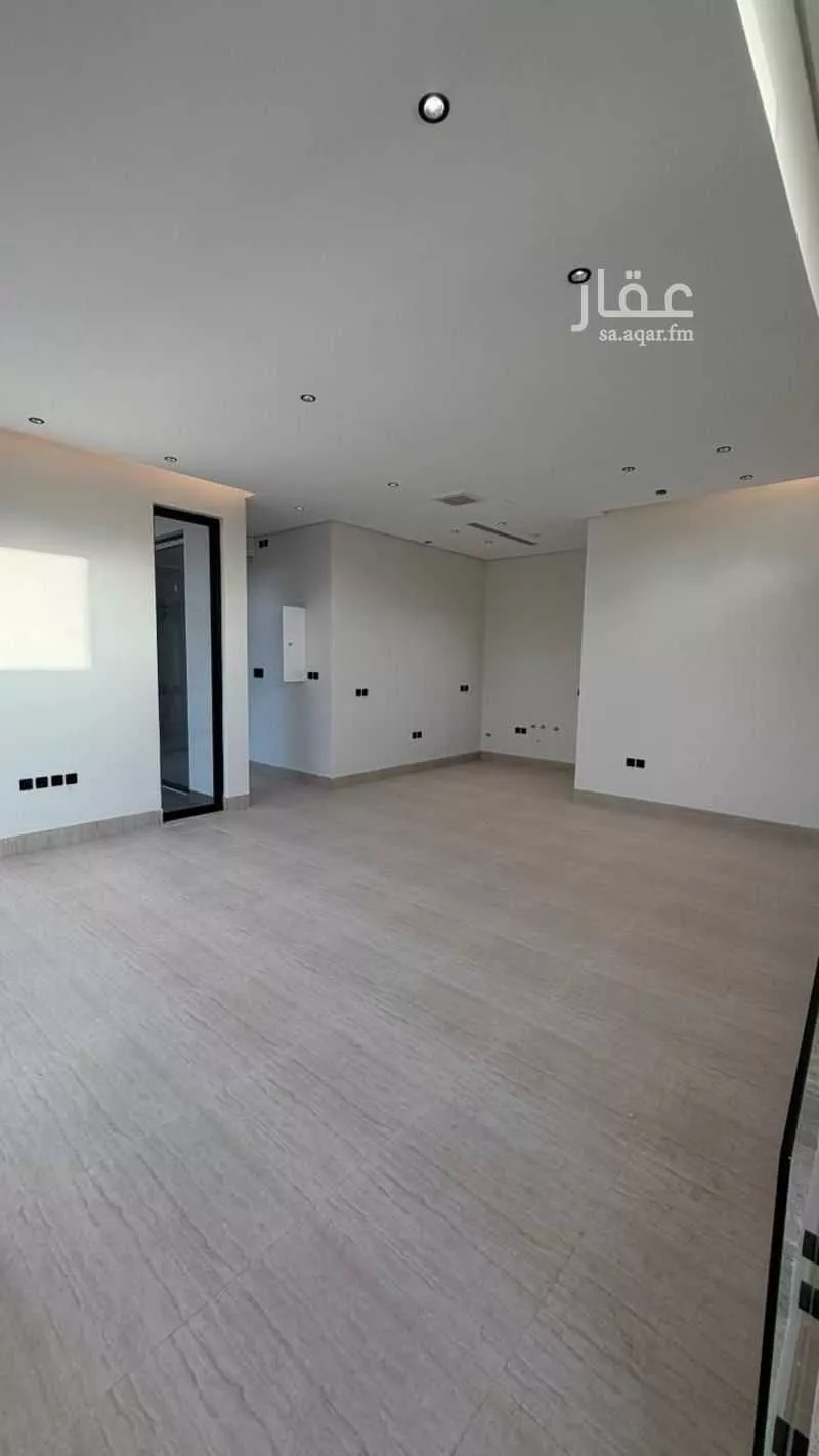 3 bedroom floor in Al Rabwa 10