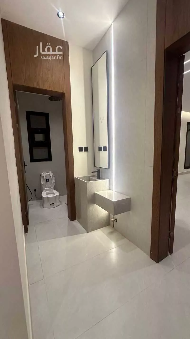 5 bedroom floor in Al Janadriyah 5