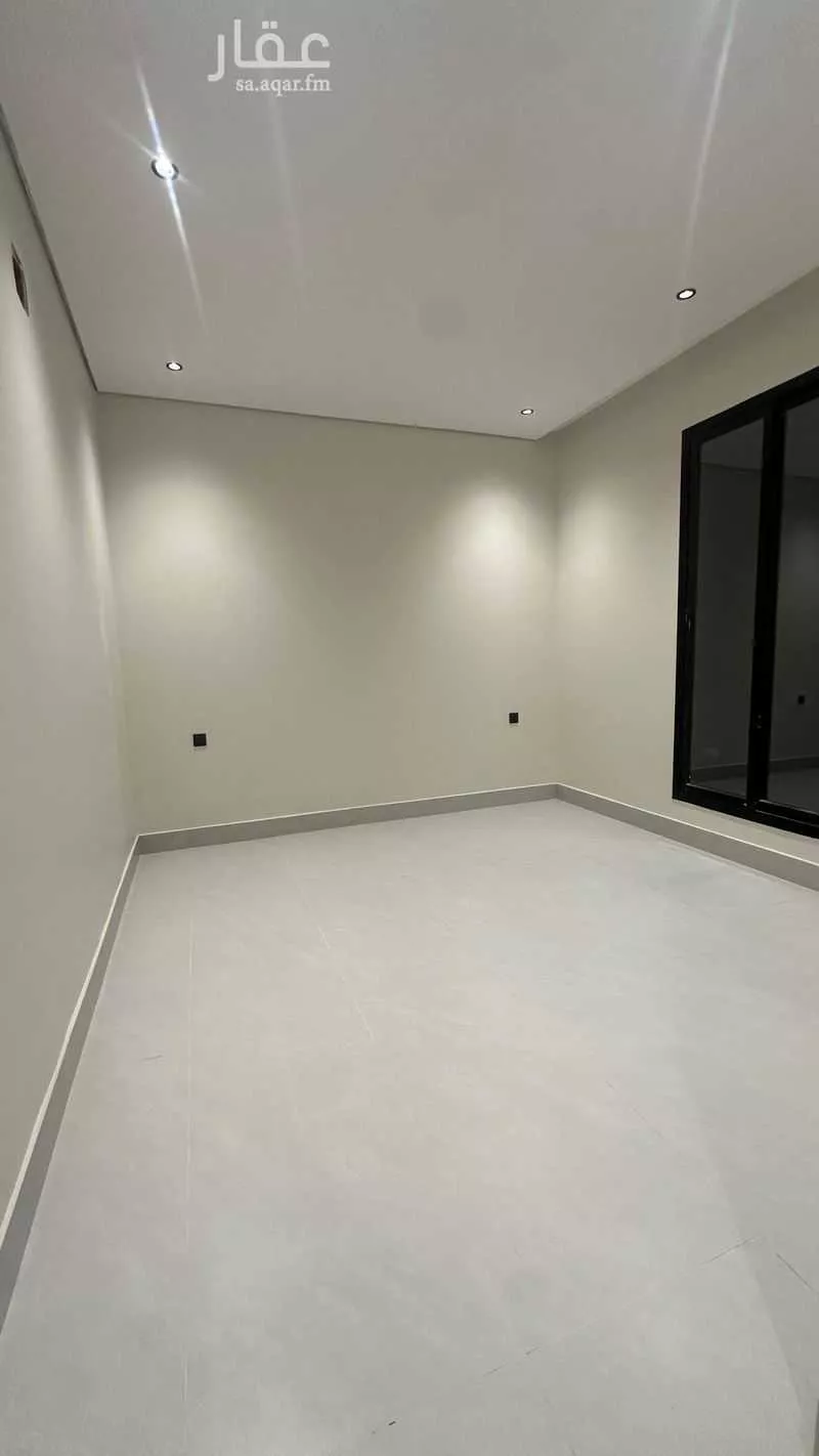 5 bedroom floor in Al Janadriyah 6