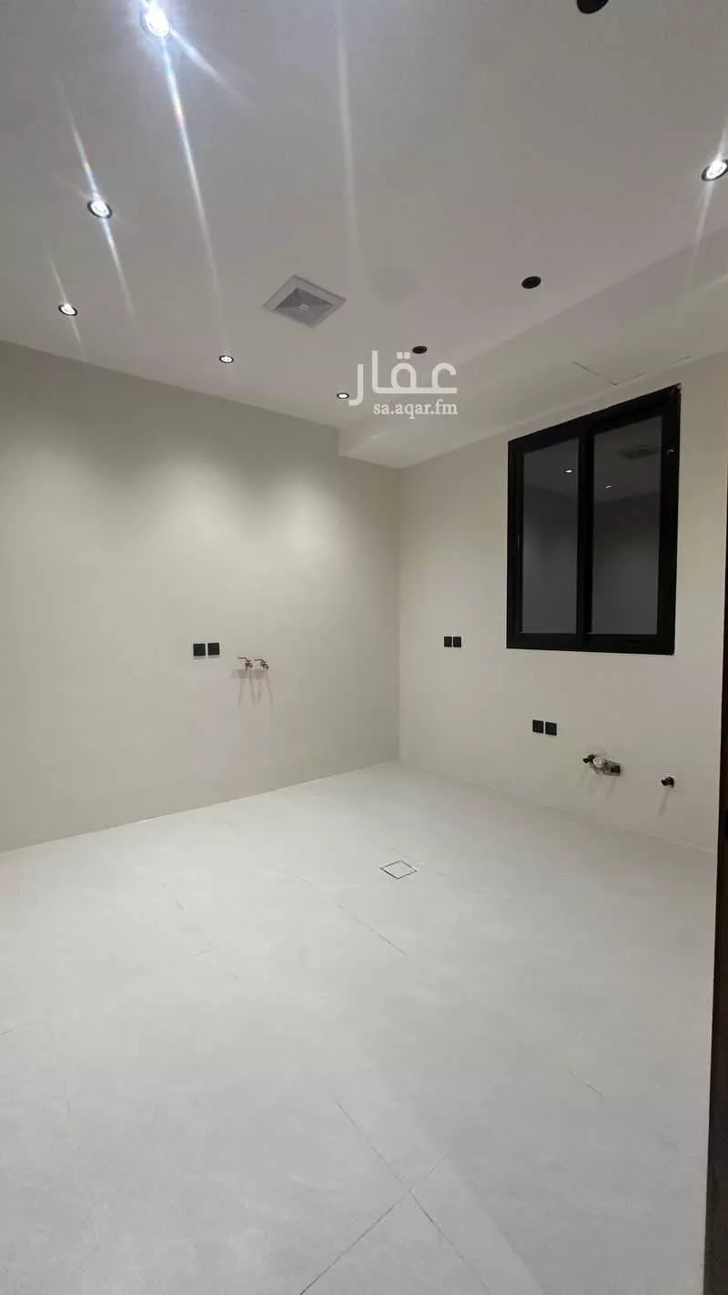 5 bedroom floor in Al Janadriyah 7