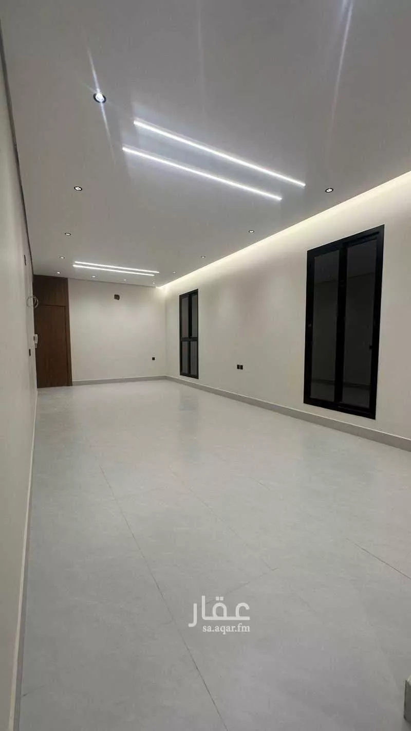 5 bedroom floor in Al Janadriyah 8