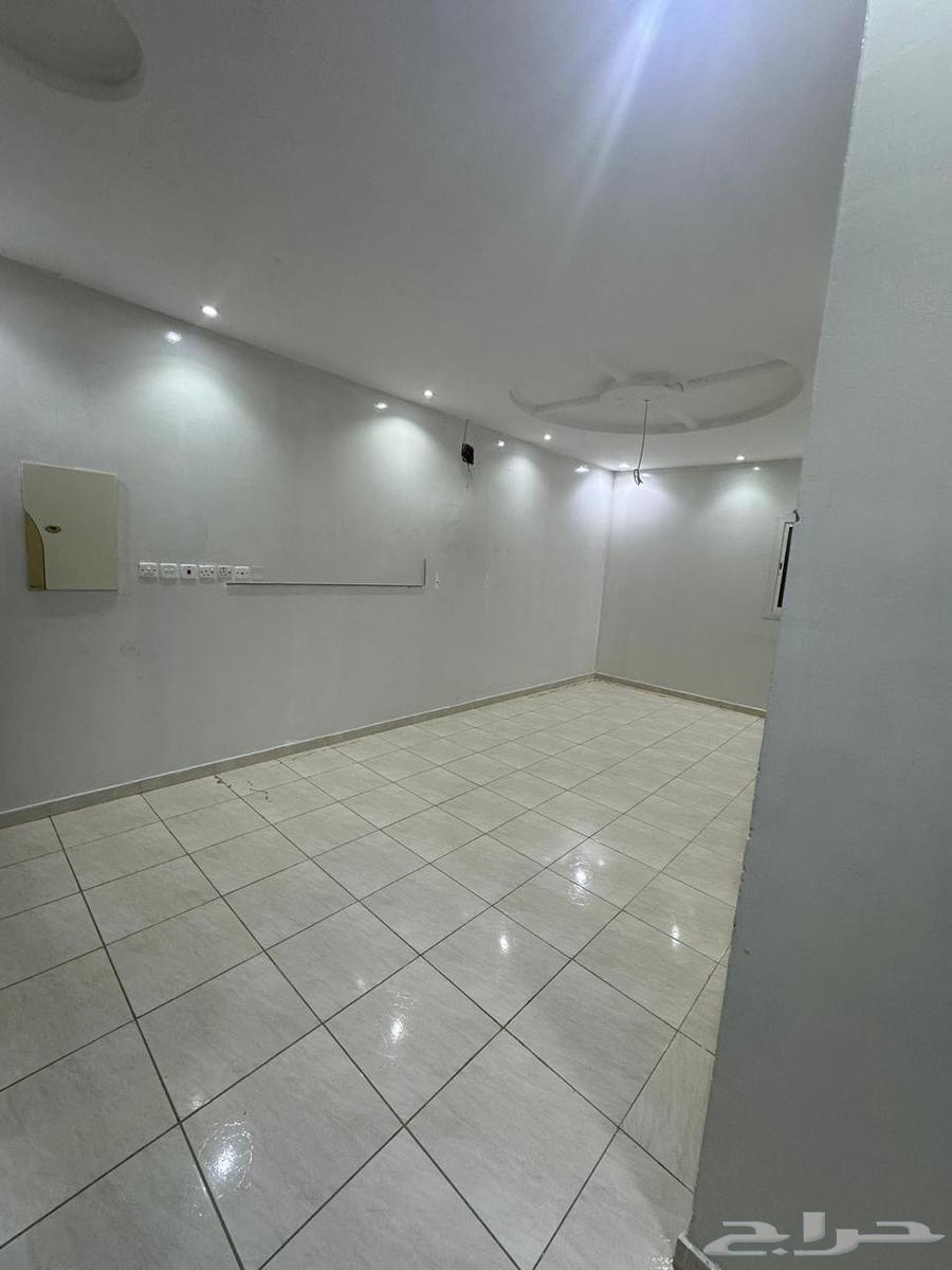 شقة 4 غرف في الجنادرية 2