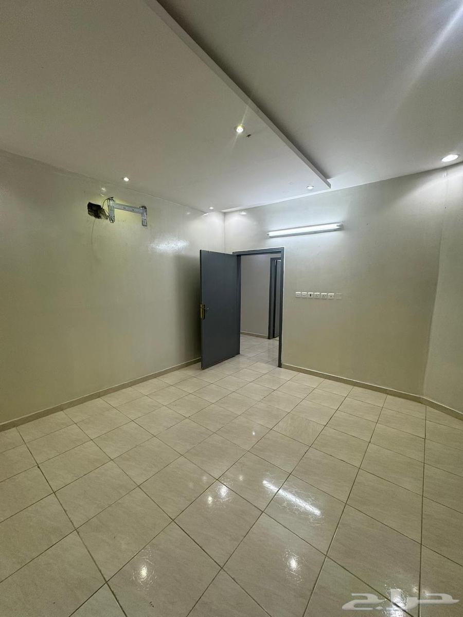 شقة 4 غرف في الجنادرية 5