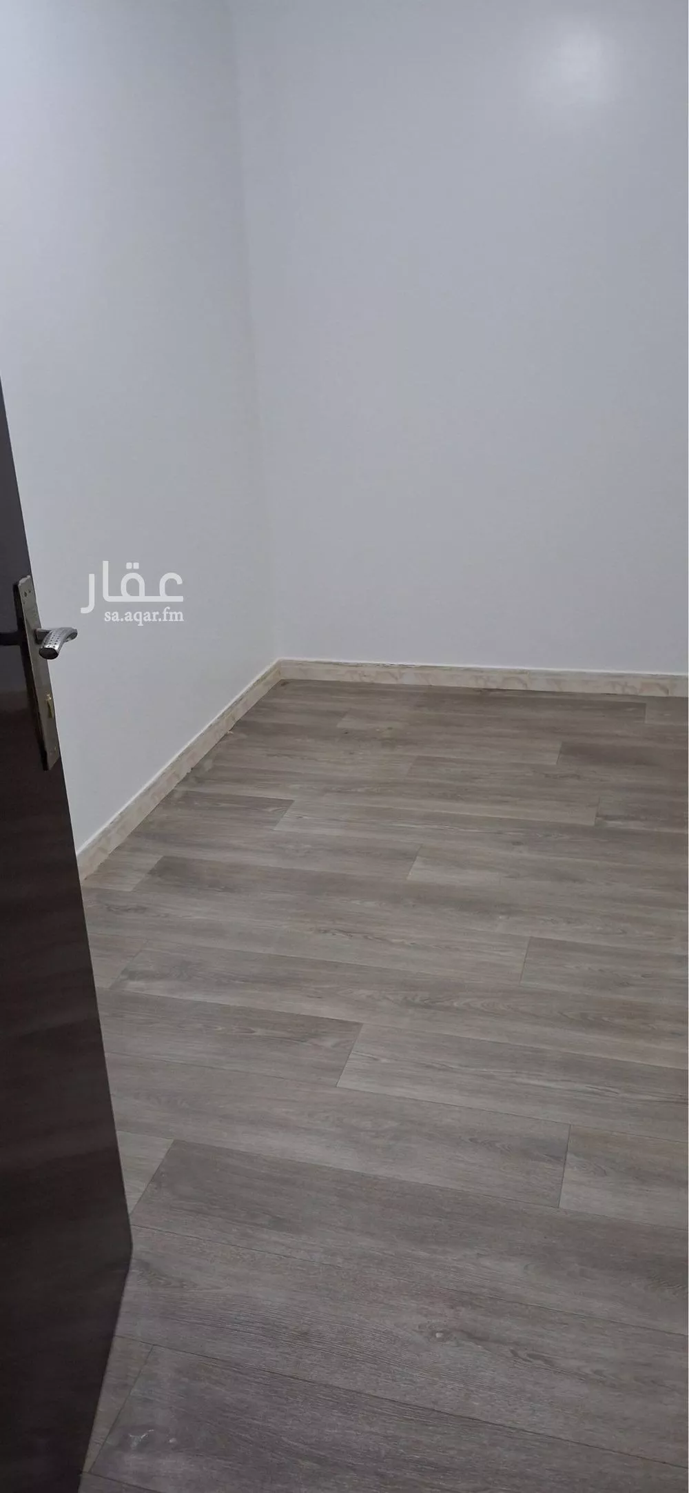 دور 4 غرف في الخليج 3