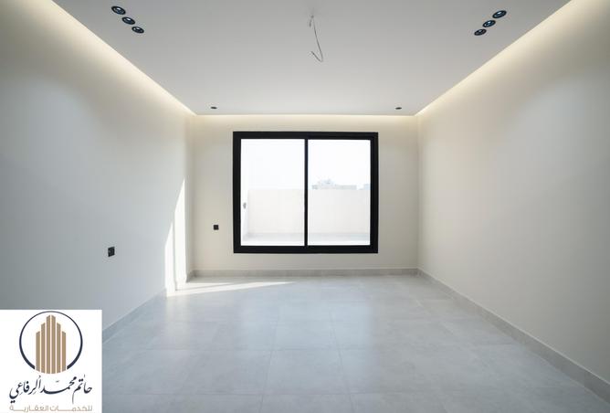 شقة 4 غرف في Ar Rawdah 2