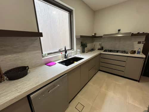 5 bedroom villa in Okaz 1