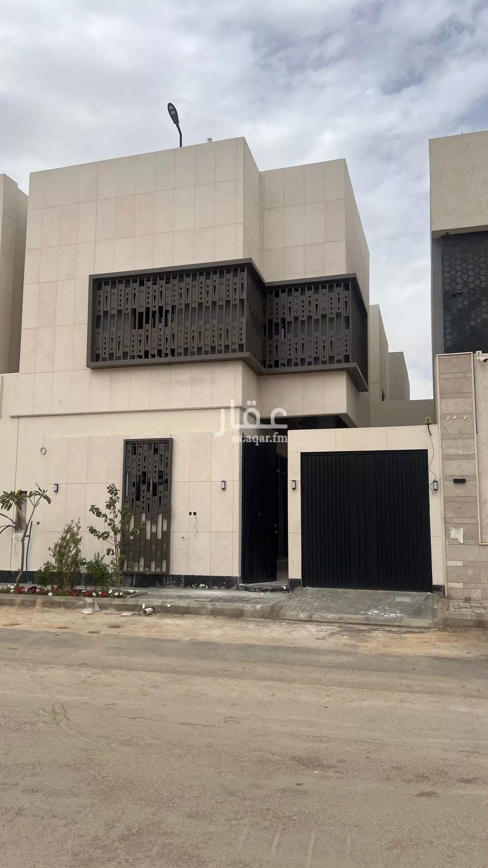 5 bedroom villa in Al Mahdiyyah 1