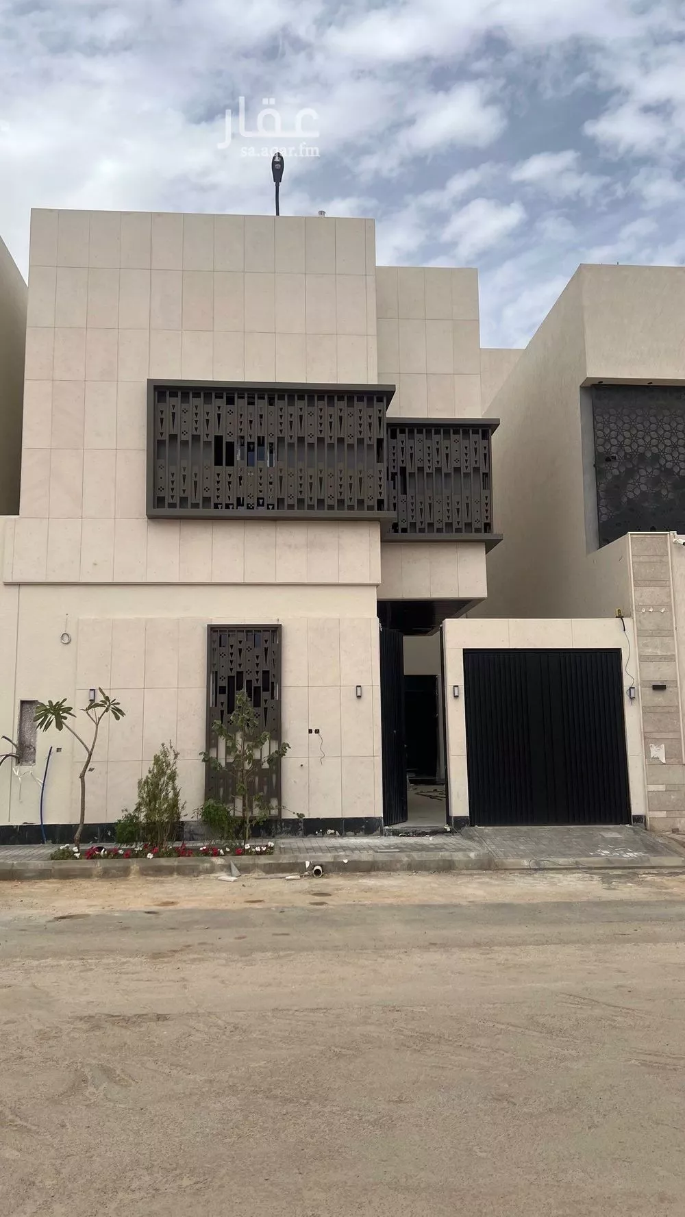 5 bedroom villa in Al Mahdiyyah 2