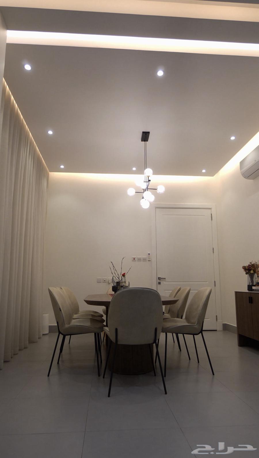 فيلا 7 غرف في النرجس 4