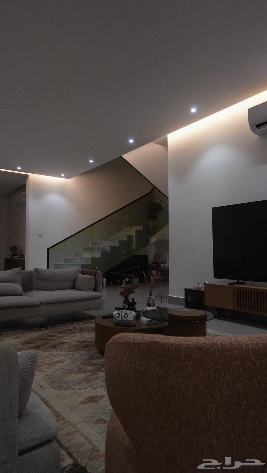 فيلا 7 غرف في النرجس 5