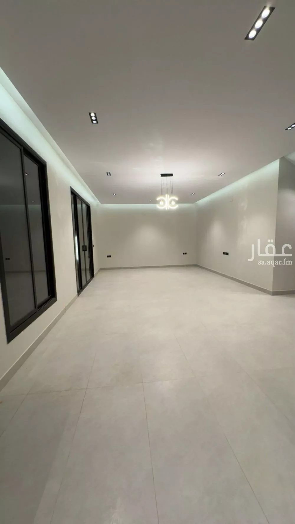 فيلا 6 غرف في الرمال 2