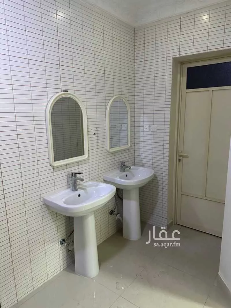 5 bedroom apartment in Dahiat King Fahd 2
