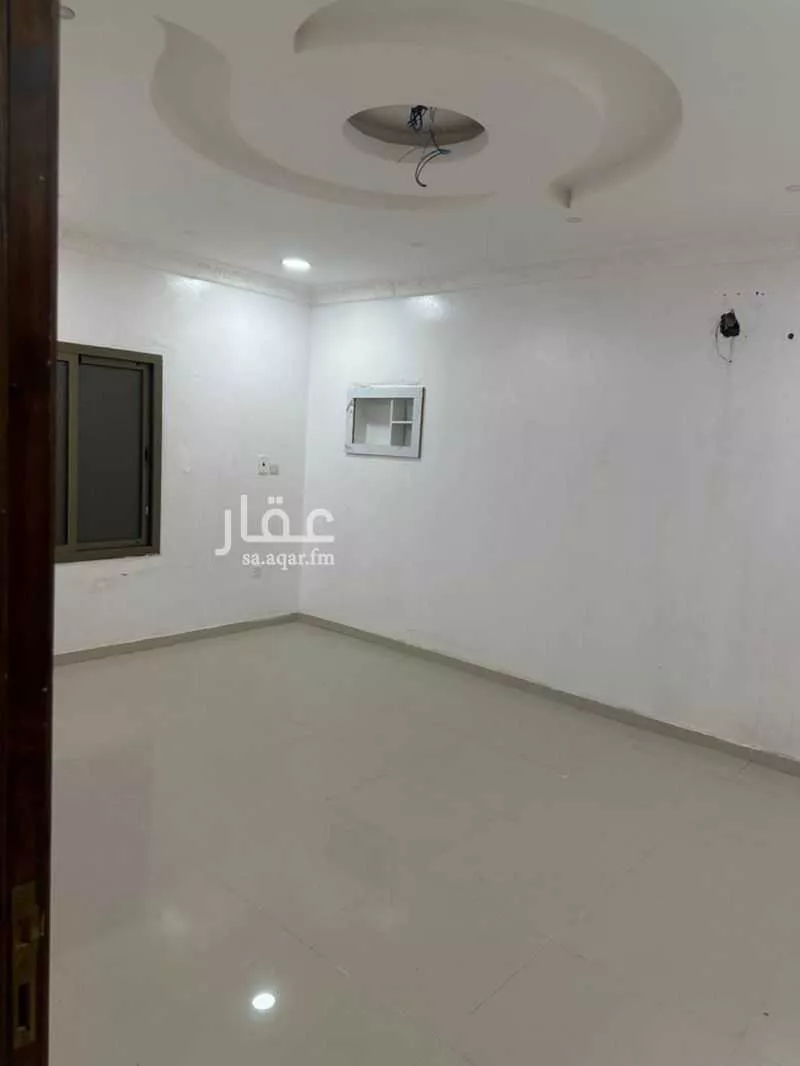5 bedroom apartment in Dahiat King Fahd 4