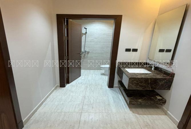 4 bedroom apartment in Umm Asalam 2
