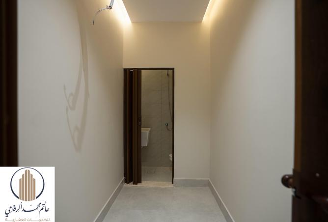 شقة 4 غرف في Ar Rawdah 2