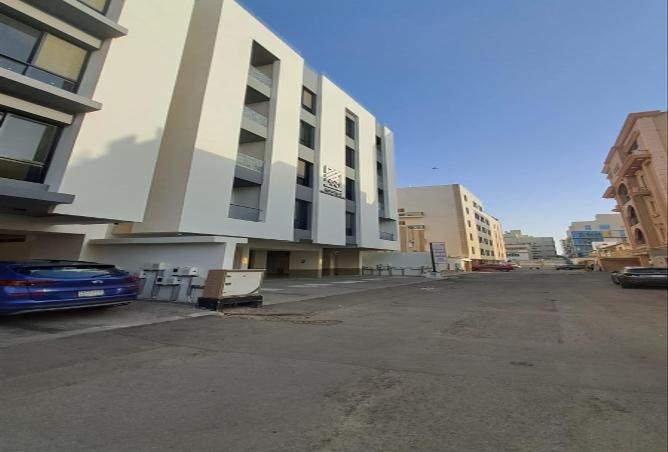 3 bedroom apartment in Al Rawdah 3