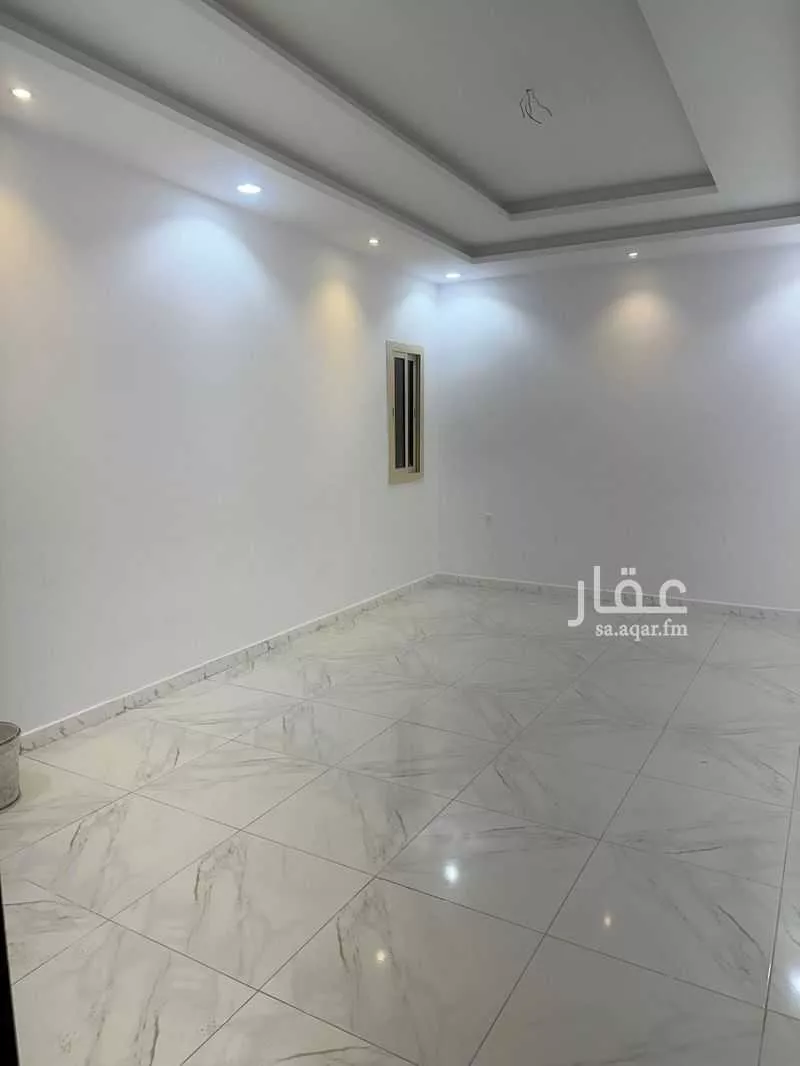 1 bedroom floor in Al Falah 7
