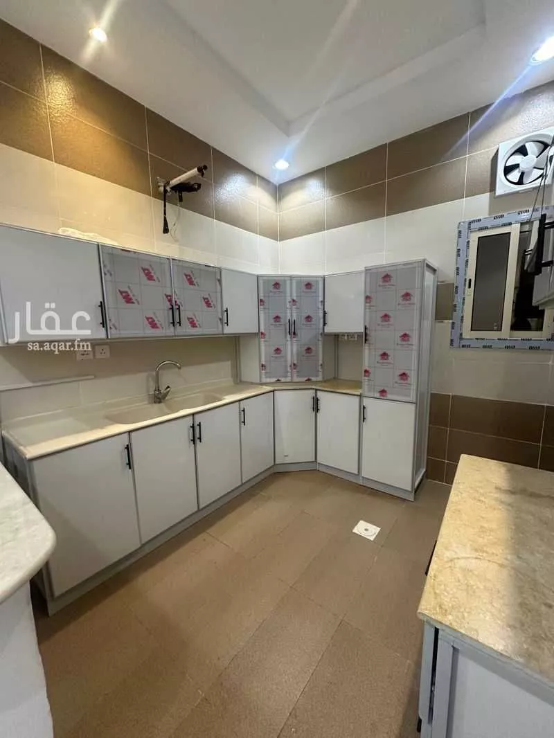 1 bedroom floor in Al Falah 8