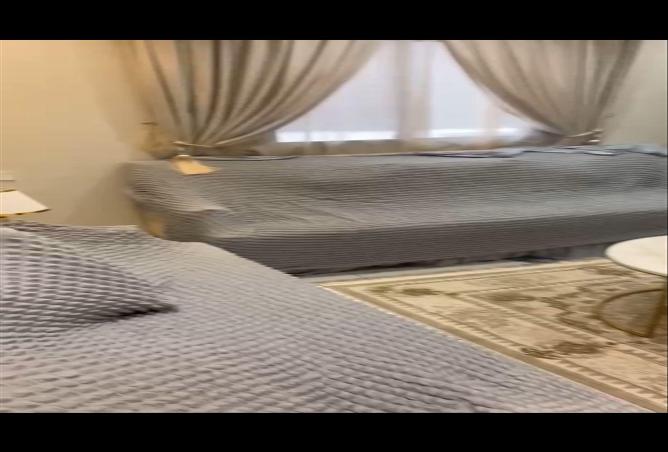 شقة 4 غرف في الواحة 3