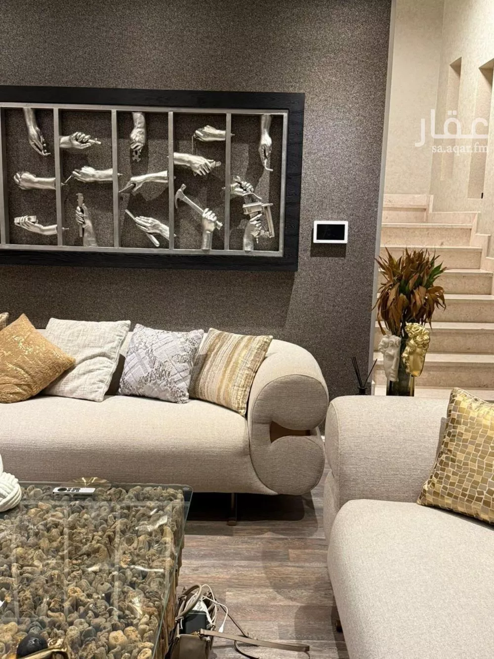 فيلا 4 غرف في عرقة 3