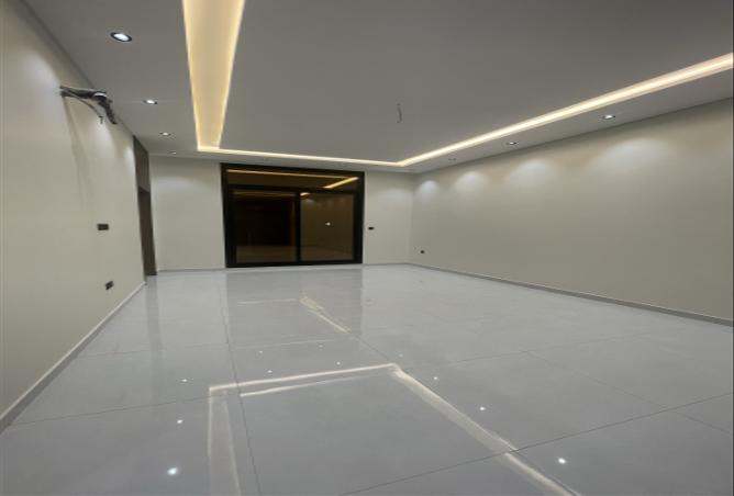 5 bedroom apartment in Al Safa 2