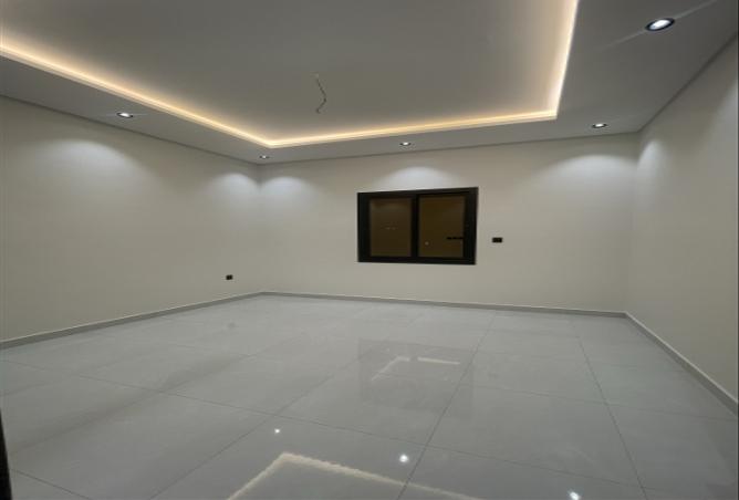 5 bedroom apartment in Al Safa 2