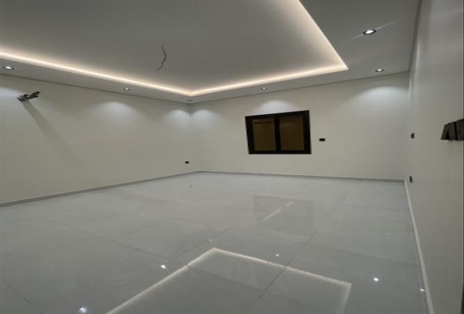 5 bedroom apartment in Al Safa 3