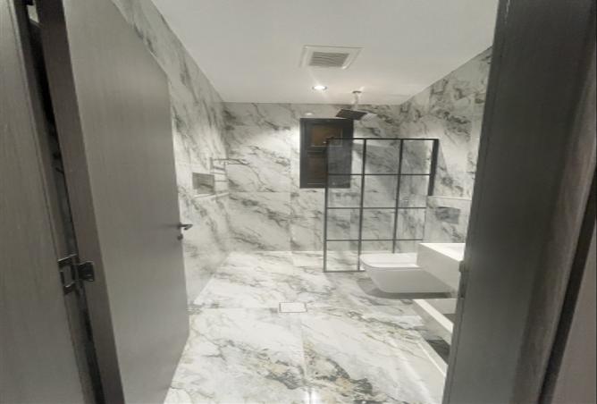 4 bedroom apartment in Al Rabwa 3