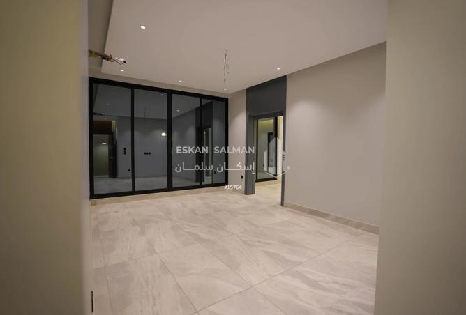 5 bedroom apartment in Al Marwa 2