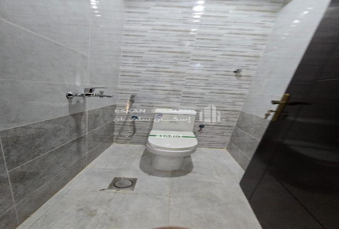 4 bedroom apartment in Mraykh 3