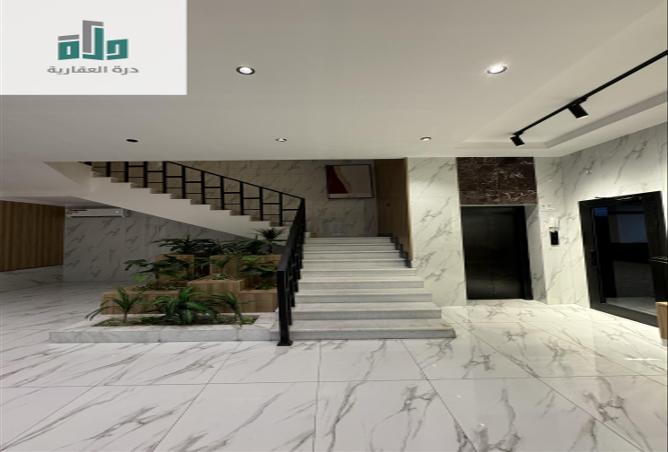 4 bedroom apartment in Al Manar 3