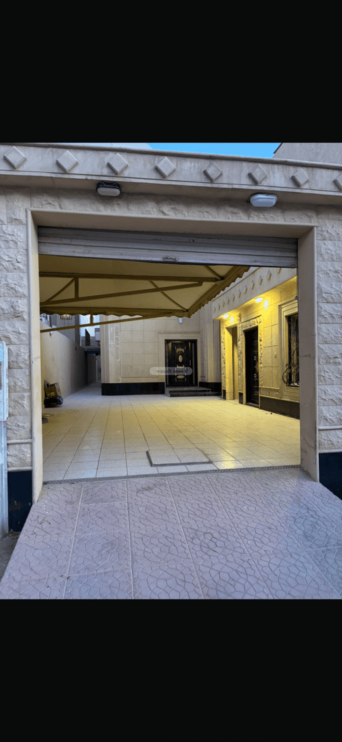 9 bedroom villa in Al Munsiyah 1