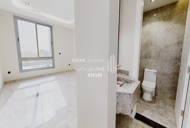 5 bedroom apartment in Al Rabwa 3