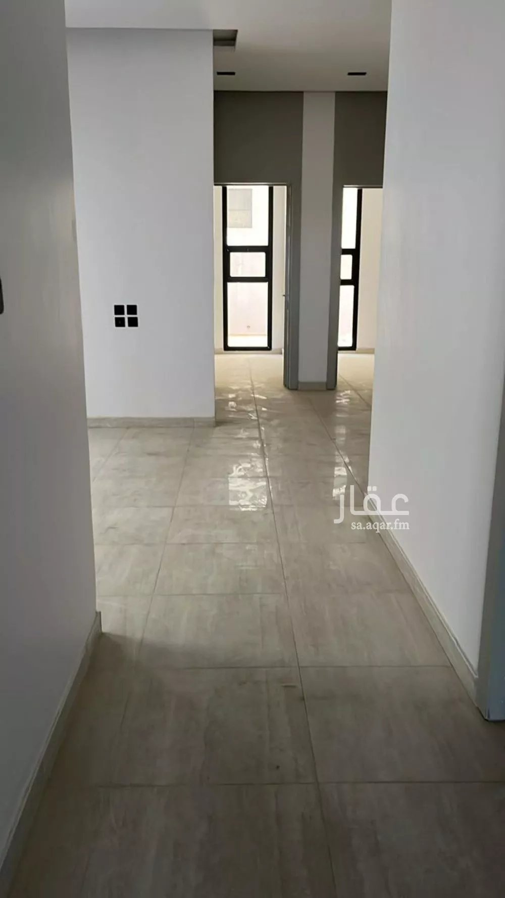 فيلا 5 غرف في الشرق 6