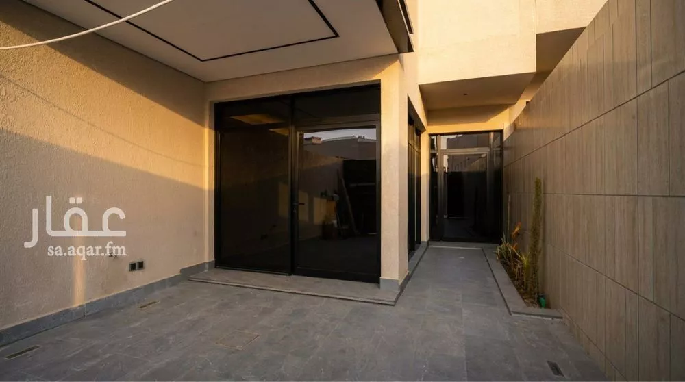 4 bedroom floor in Al Yasmin 2